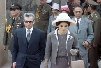 سفر به ایام قدیم؛ دعوای فرح دیبا و شاه ساقط شده در مجلل ترین مراسم