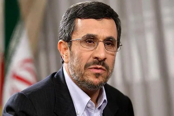 واکنش احمدی‌ نژاد به قهرمانی تیم پرسپولیس