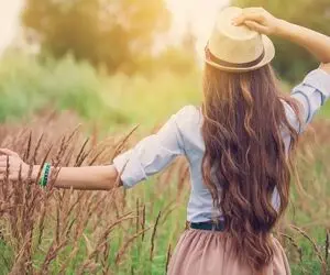خانم هایی که موهاتون رو رنگ می کنید، برای زیبایی بیشتر این نکته ها رو رعایت کنید