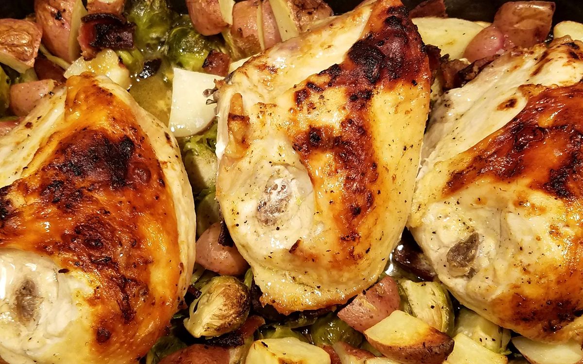 https%3A%2F%2Fstatic.onecms.io%2Fwp-content%2Fuploads%2Fsites%2F43%2F2020%2F08%2F11%2FPan-Roasted-Chicken-with-Lemon-Garlic-Brussels-Sprouts-and-Potatoes-2000