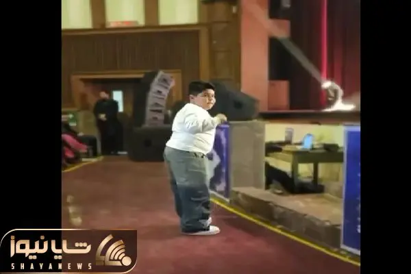 آواز شاد/پسر بچه ابادانی تو کنسرت هیدو میاد وسط /چه رقصی هم مبکنه