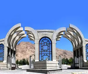 (ویدئو) آوار شدن سقف بر سر دانشجویان دانشگاه رازی