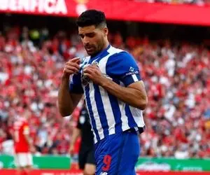 (عکس) کری‌خوانی عجیب طارمی برای هواداران بنفیکا