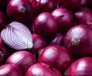 با ورود پیاز خارجی قیمت زیر ۲۰ هزار تومان می شود 