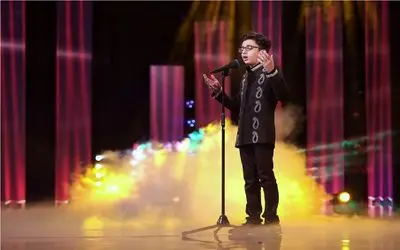 آواز احساسی/ پارسا خائف با این سن کمش با خوندن آهنگ سخت ترکی غوغا کرد