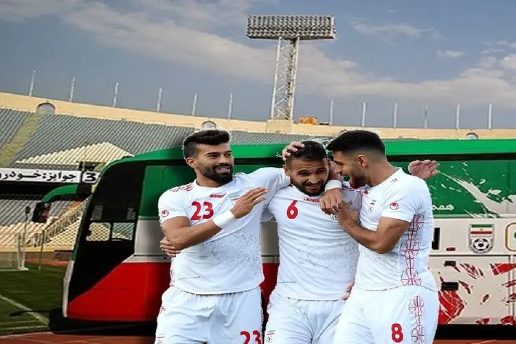 اتوبوس تیم ملی؛ وقتی هزینه لاکچری بودن خرج ساعت قلعه نویی میشه بقیه رو نگاه مارو نگاه