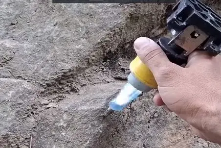 معماری طبیعت؛ با یه چی عین فازمتر دنبال سنگ قیمتیه ببین چی پیدا کرد