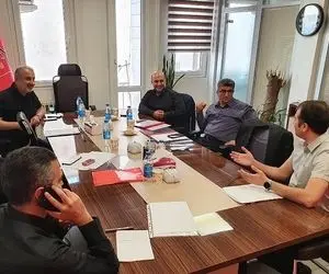 کنایه هیئت‌ مدیره باشگاه پرسپولیس به سپاهان و استقلال