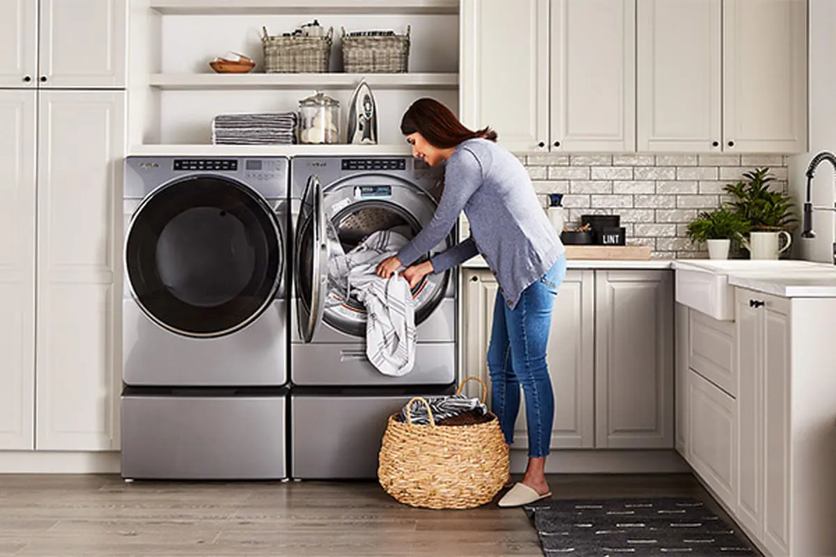 Washing-blankets-in-the-washing-machine-1-1