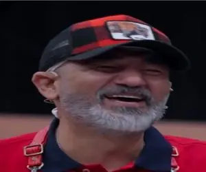 سکانس خندان؛ غفوریان علت تفاوت سایزی تخم مرغ ها رو میگه همه پخش زمینن از خنده