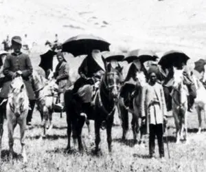 سفر به عصر قاجار؛ اردوی سلطنتی با بساط قلیان کشی و شطرنج بازی صدراعظم در لواسان