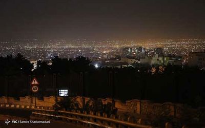 قطع برق مشترکان تهرانی برای جلوگیری از تجمعات است؟