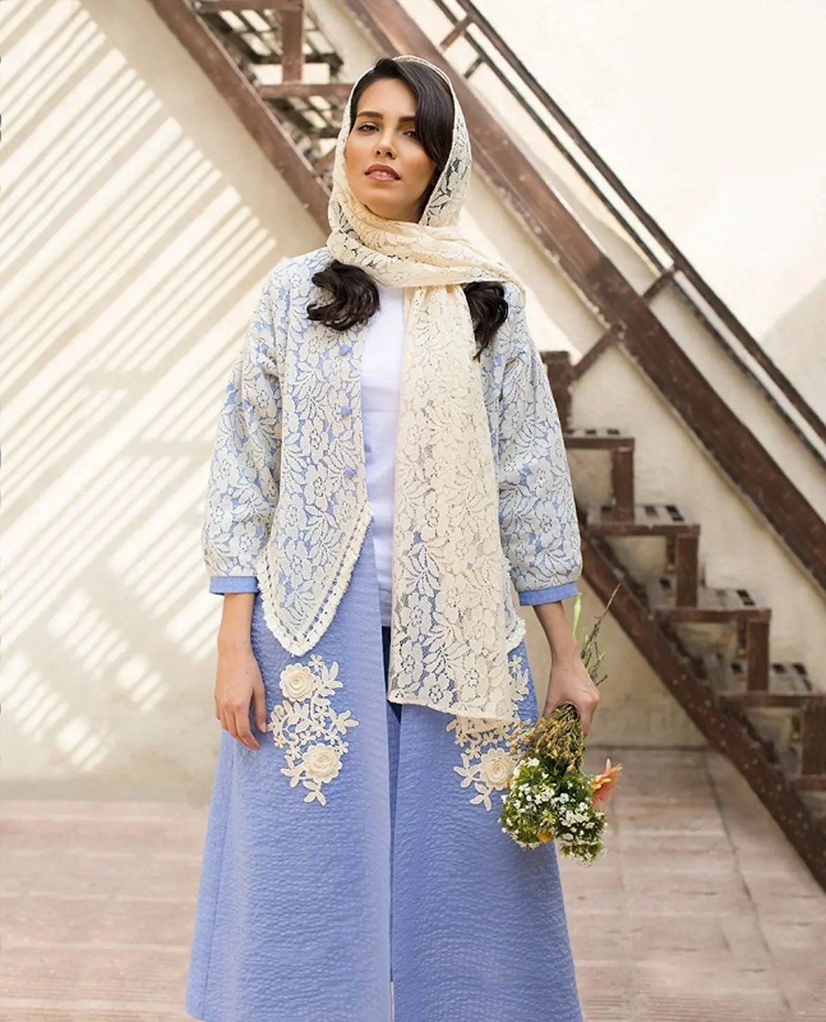 مانتو آبی