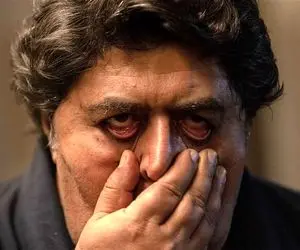 سکانس شاد/وقتی بابای فرهاد اصلانی از جیبش سوسیس و تخم مرغ در میاره