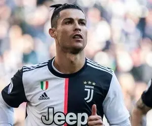 (ویدیو) عصبانیت شدید و بی سابقه رونالدو در رختکن!