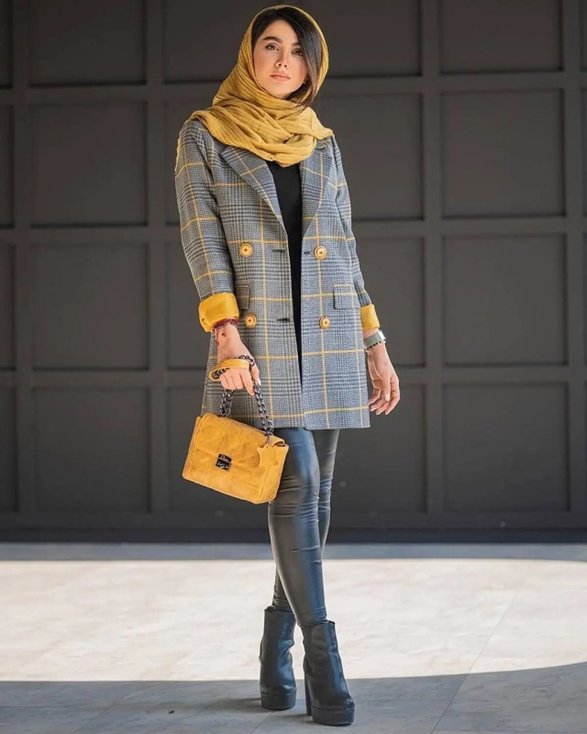 لگ چرمی مشکی