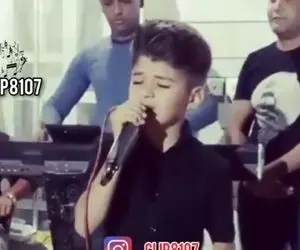 آواز محلی؛ یه ذره بچه تو عروسی جوری رفیق جون جونی خوند بزرگ شه ازین داداشی مشتیا میشه