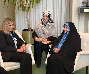 (عکس) پوشش مقام زن لبنانی در دیدار با معاون رئیسی