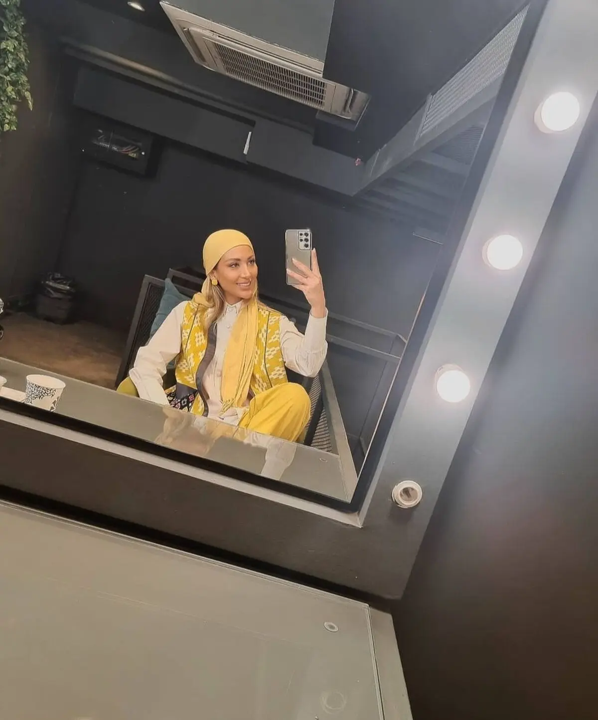 مینا مختاری