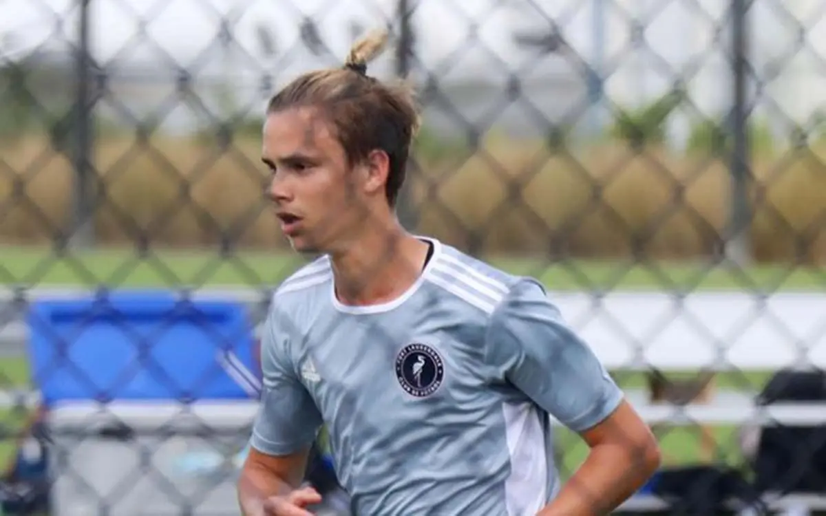 0_PAY-Romeo-Beckham-Florida-Soccer