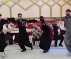آواز محلی؛ جوونای نرم و چابک کرد جوری رقص پای کردی میرن که انگار پاهاشون پاستیله