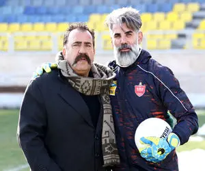 پرسپولیس برنده شود استقلال را اوت می‌کند