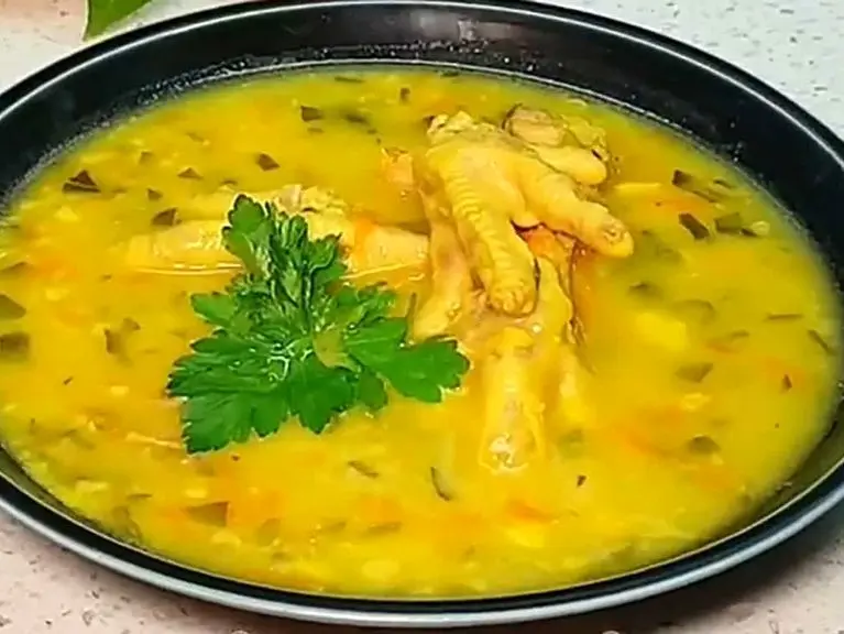 آموزش آشپزی؛ نحوه پخت و عصاره گیری پای مرغ بدون اینکه بو بده