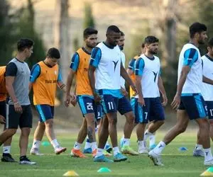 استقلالی ها همچنان چشم انتظار آجورلو!