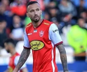 چرا یحیی پریرا کم اثر را فیکس بازی می دهد؟