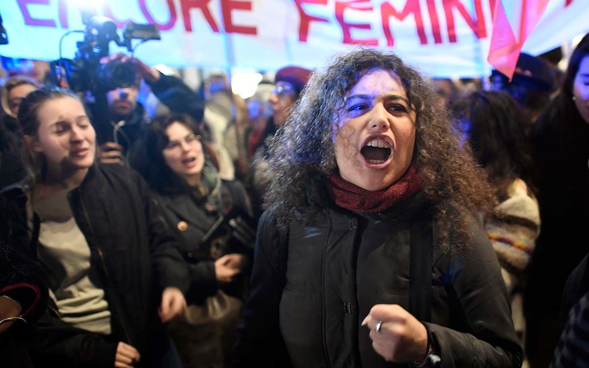 sexual-conset-age-france-protest