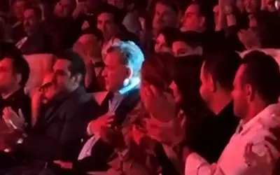 آواز حماسی/ آواز بدون میکروفون روزبه برای اسطوره فوتبال علی دایی با خلیج فارس 