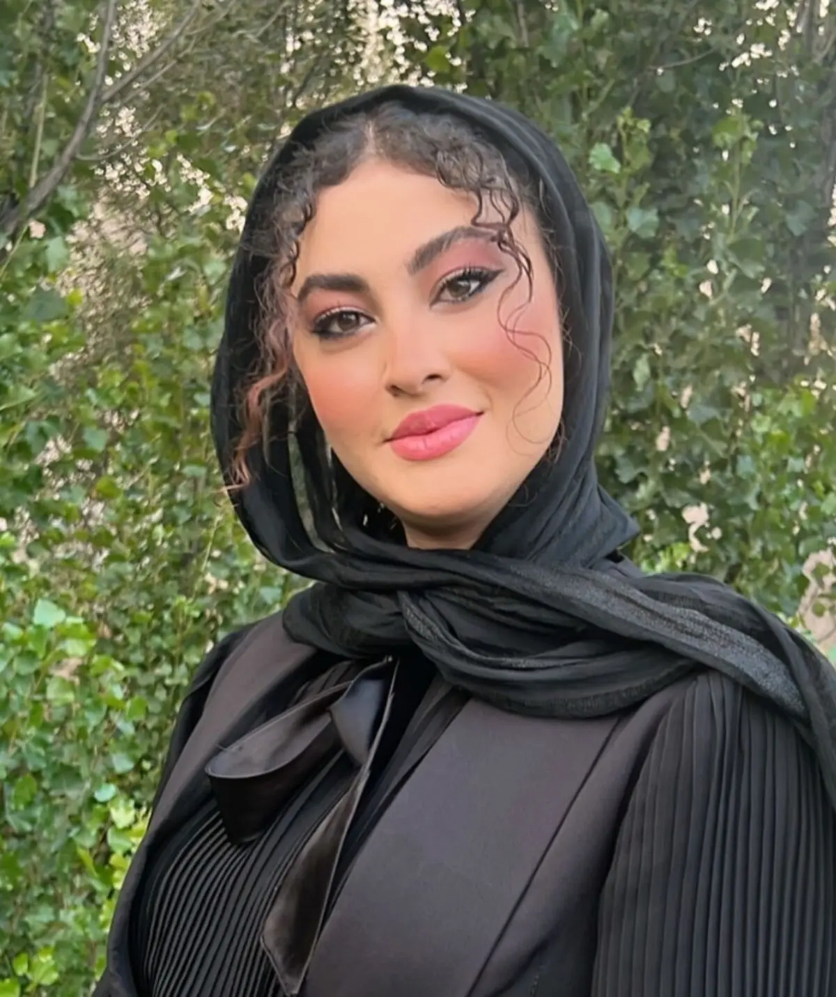 مریم مومن