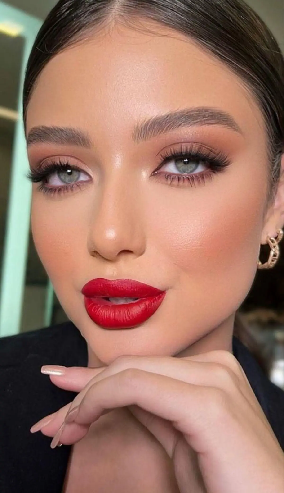 رژلب مناسب دختر 22 ساله
