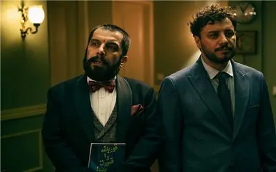 سکانس خندان/جواد از رفاقت ده سالش پشیمونه میگه چشاتو براق نکن واسه من/خودشون غش کردن