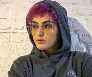 پشت ماجراهای ریحانه پارسا چه خبر است؟