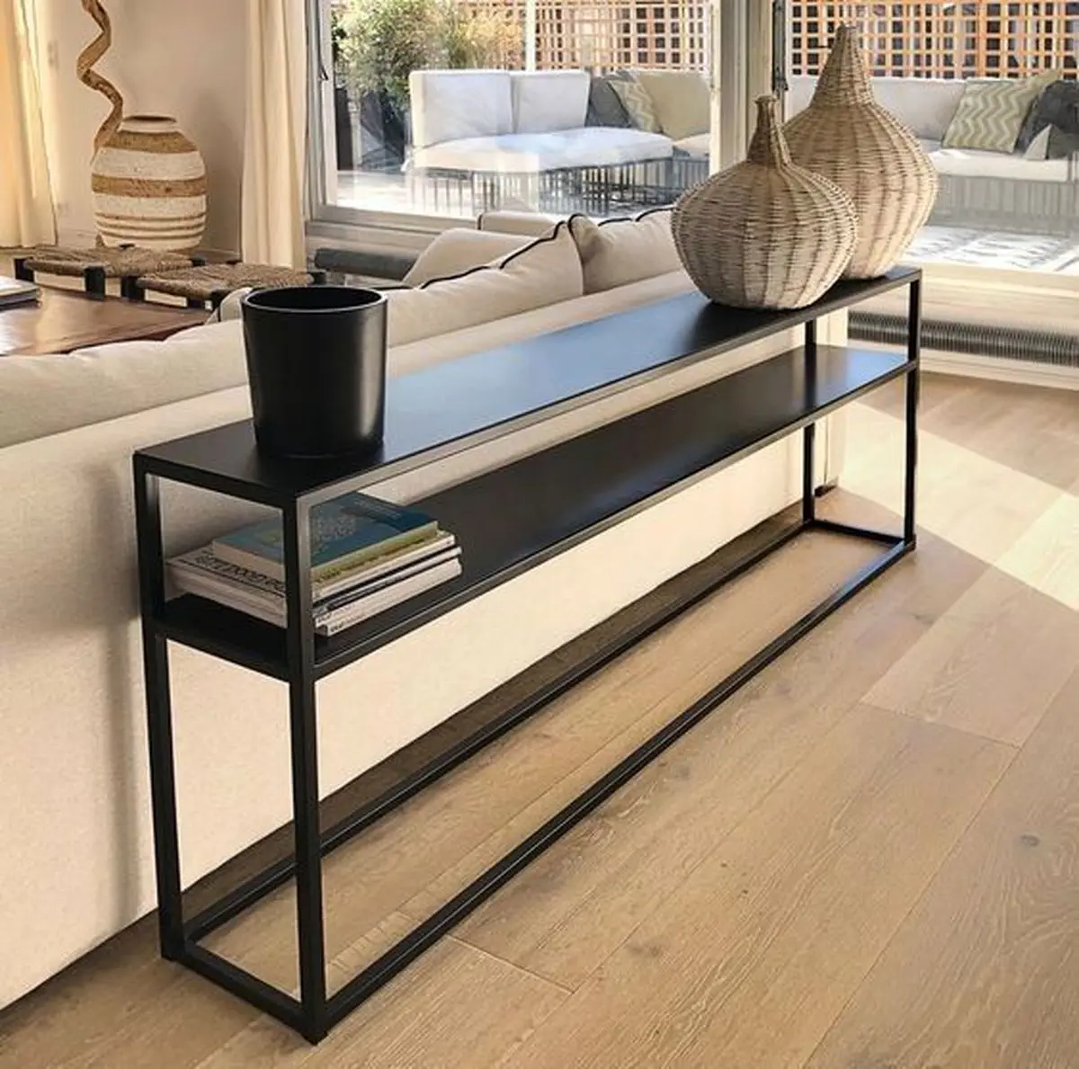 console-table-9