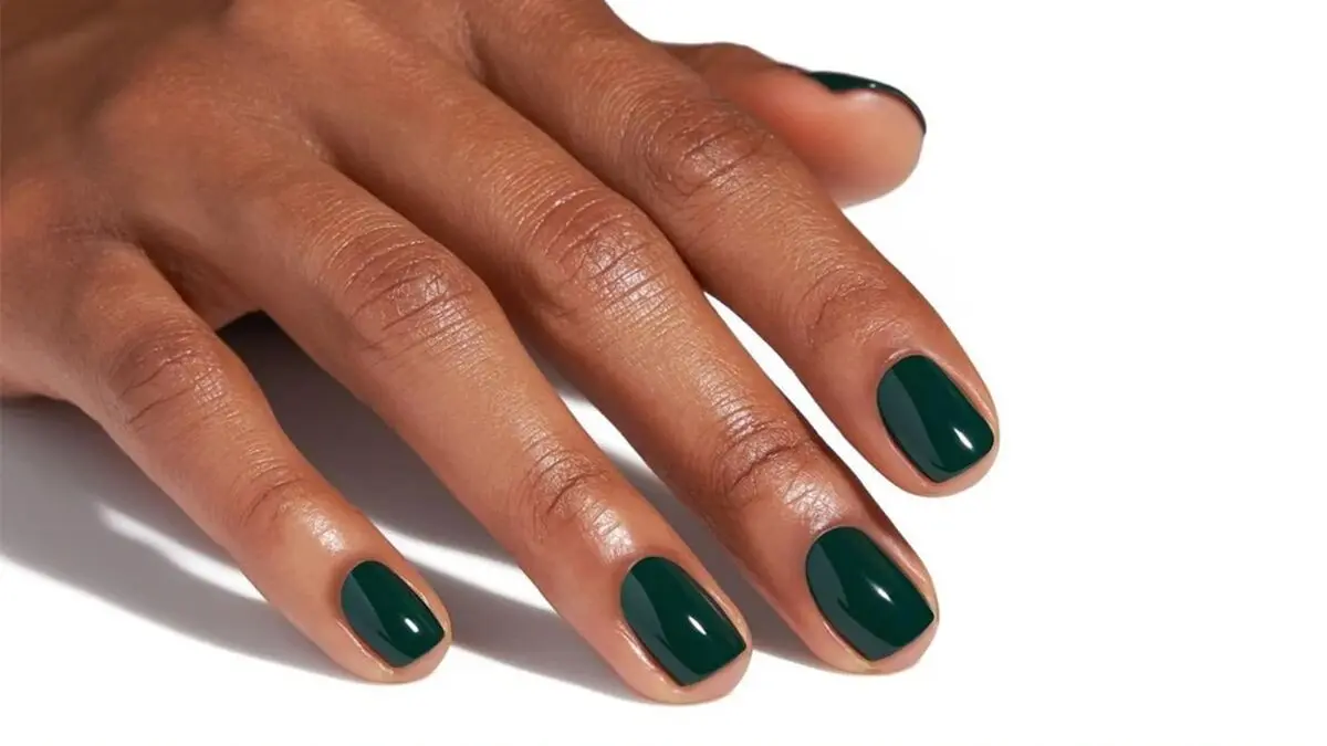 green-nails