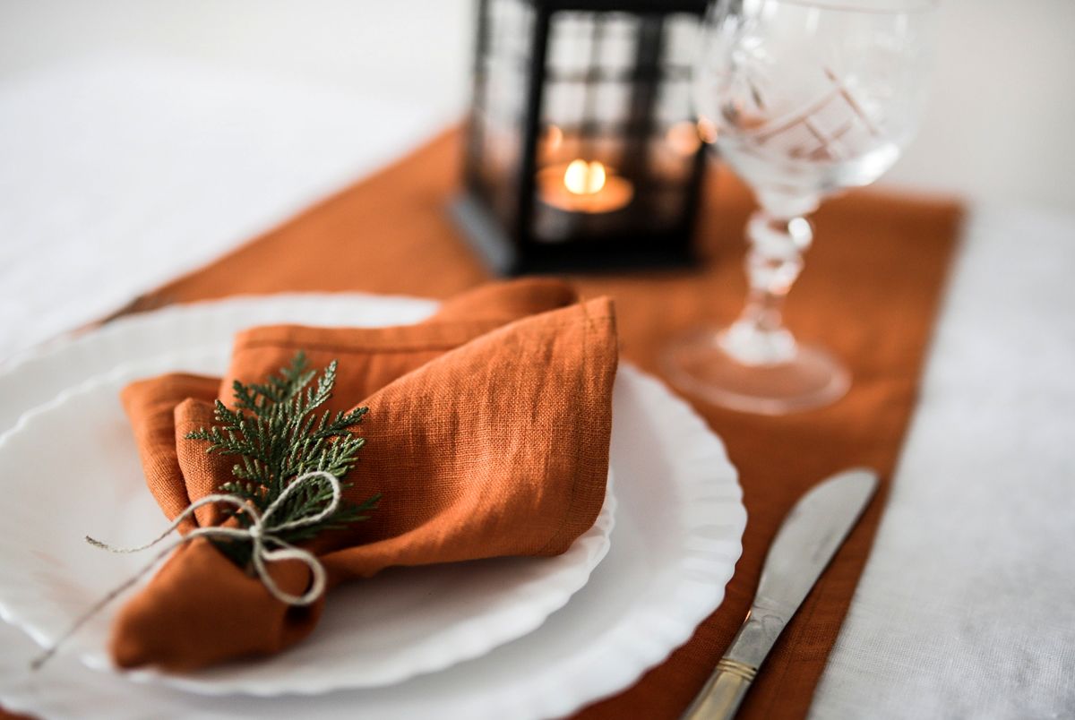 Desighyne your tables with these tips for napkins