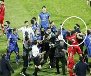 (عکس) غلامپور به فرجی مشت زد داور فرجی را اخراج کرد!