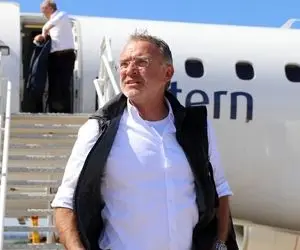 مربی پیشین تیم استقلال دستیار کی روش در قطر!