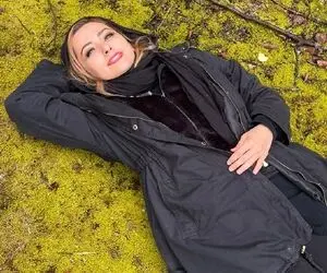 عکس نفسیه روشن با ساپورت براق و موهای چتری!