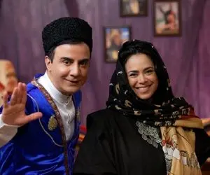 عمو پورنگ درکنار همکار خانومش با لبخند ملایم! + عکس