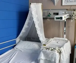 (عکس) زایمان ناگهانی خانم مجری معروف در مکانی عجیب! 