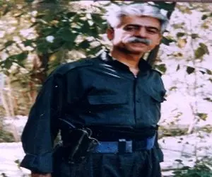 آواز ماندگار؛ ترانه اشک در بیار ناصر رزازی که غم عالم رو سرت خراب میشه ولی آروم میشی