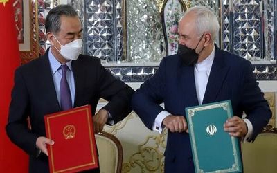 توضیح ظریف درباره قرارداد 25 ساله ایران و چین 