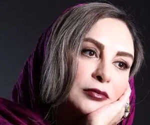 آواز خواندن و ساز زدن افسانه بایگان + ویدیو