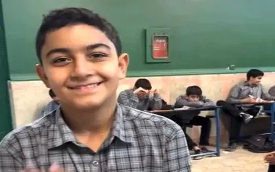 تبحر درخشان؛ این پسر مرزای تقلید صدا رو جا به جا کرد اینجا چه میکنی علیخانی پیداش کن