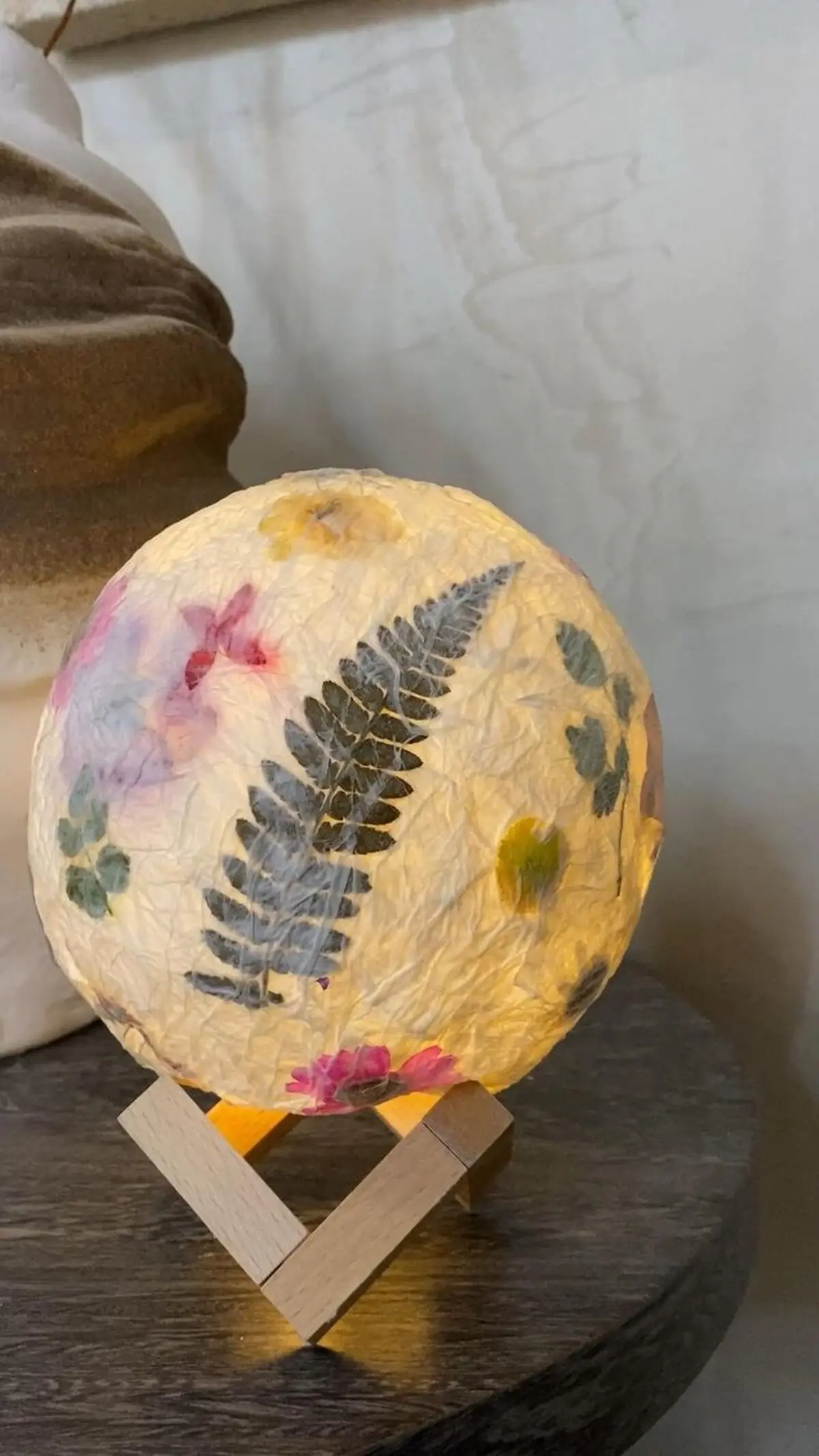 DIY Tissue Lamp _ How to Make Paper Ornaments for Christmas Decorations