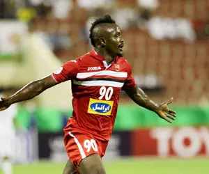 (ویدیو) شادی گل زننده و  منشوری منشا با پیراهن پرسپولیس!