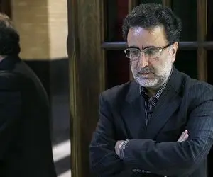 (عکس) مصطفی تاجزاده در مراسم تشییع برادرش